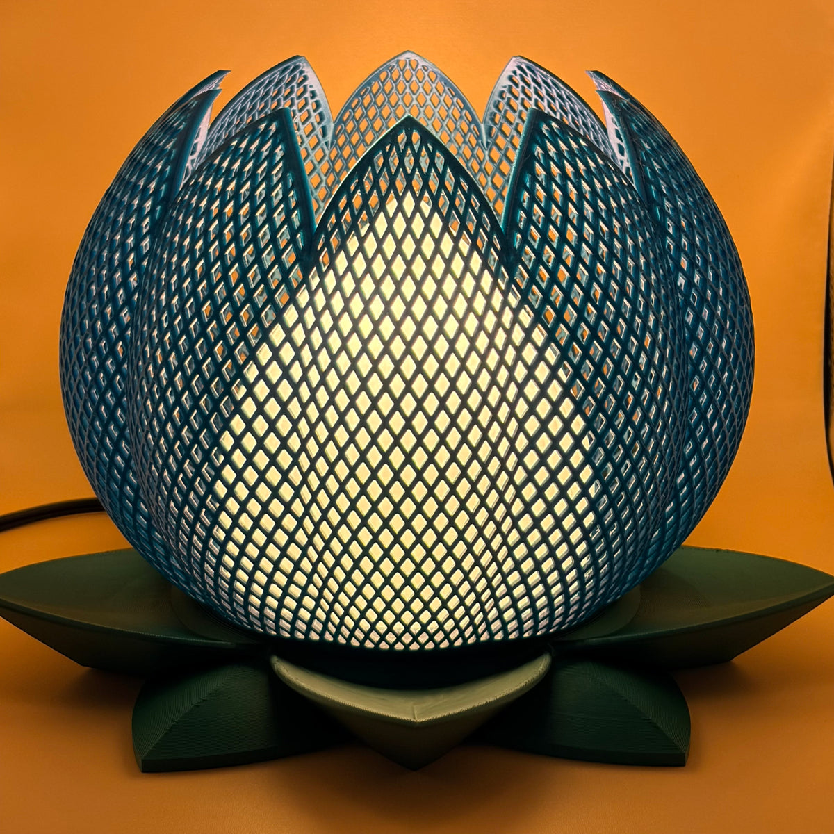 Lumina Lotus Lamp-thumbmail-14